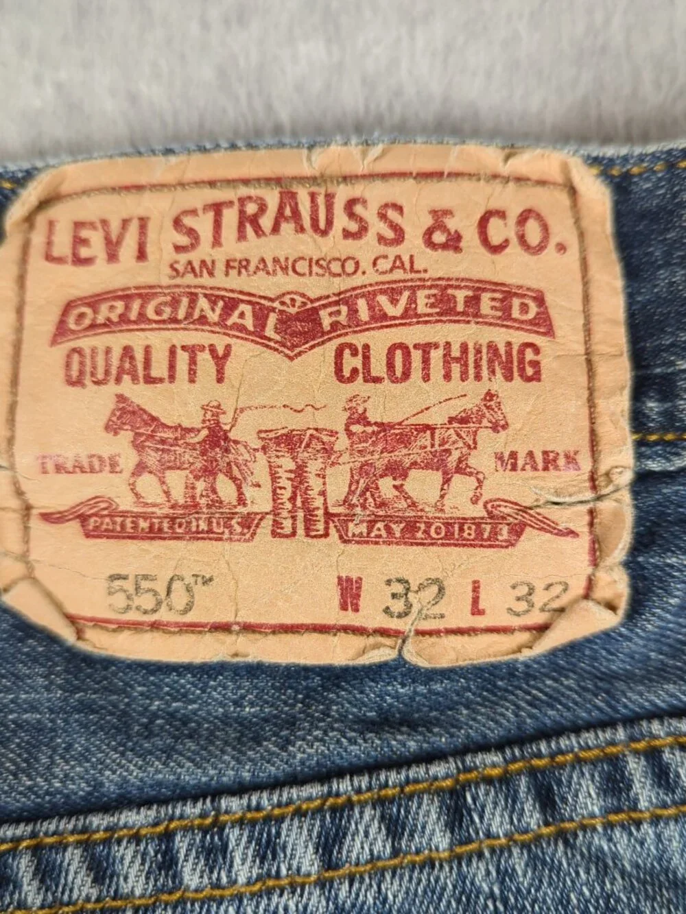 Levi's 550 Jeans Men's 32x32 (Fit 32x31) Blue Denim Relaxed Fit Straight Leg